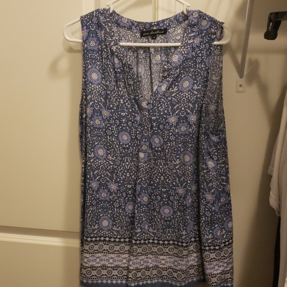 Sleeveless blouse